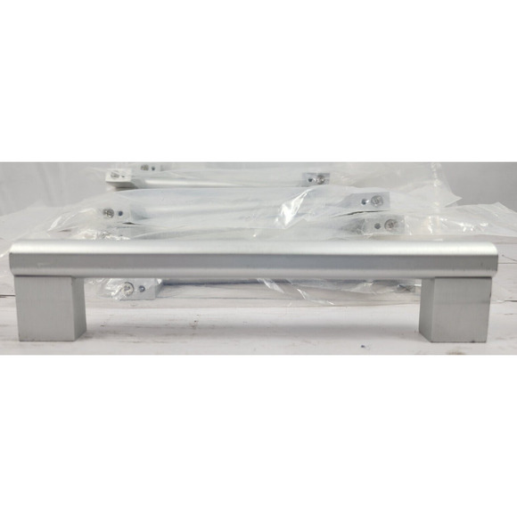 Center Cabinet/Pulls/Handles, Nickel, Amerock Versa, Set of 20 w/Screws, *New - Picture 1 of 15